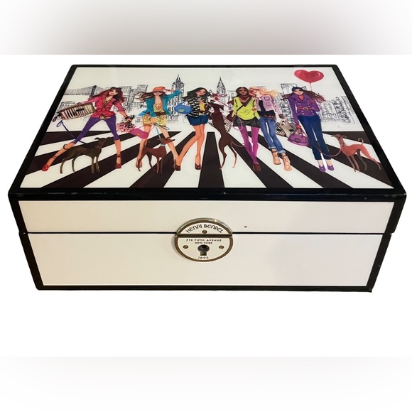 Henri Bendel Lacquered Wood Jewelry Box w/trays Izak Illustration *no key